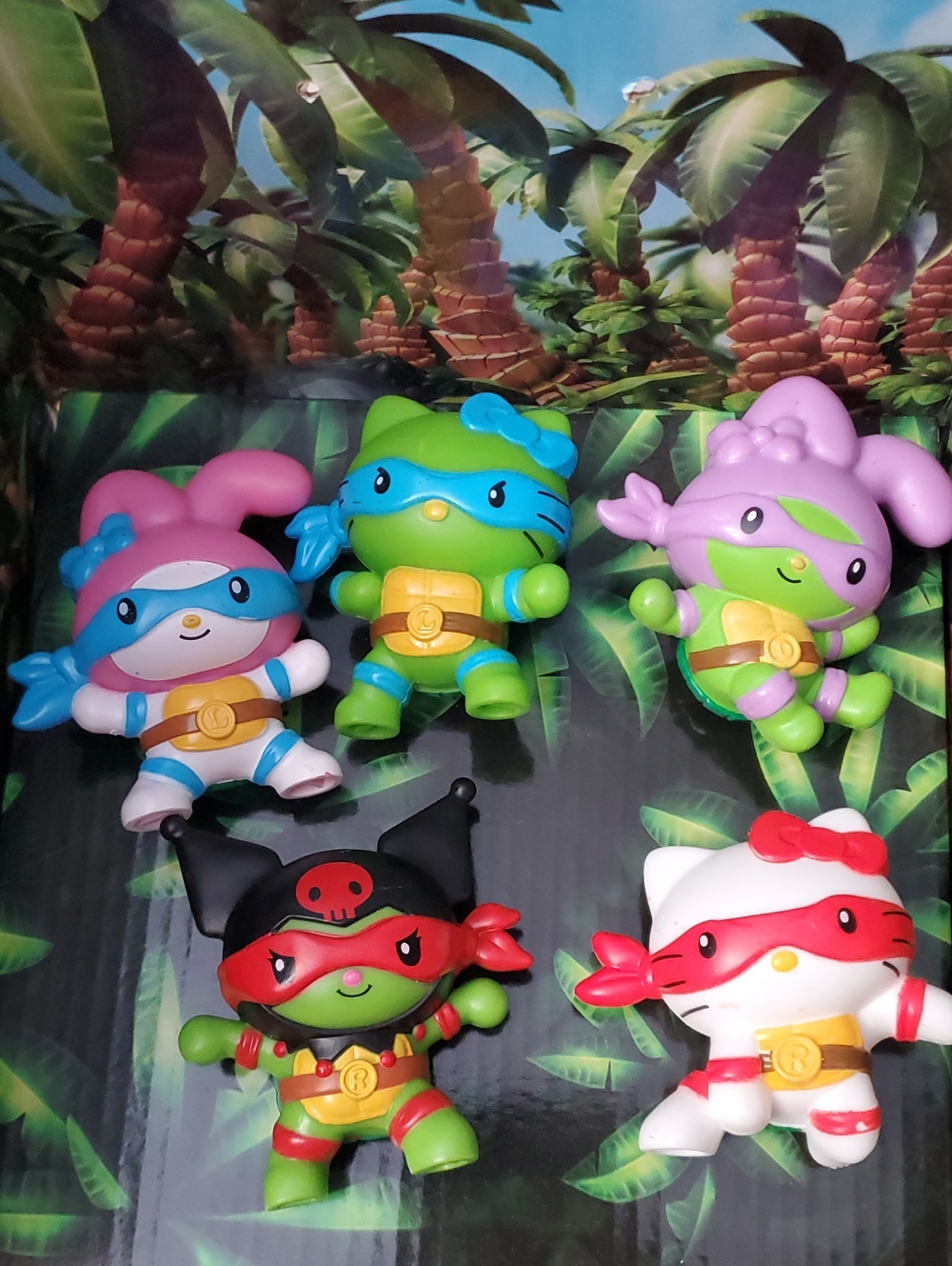 🌞 TMNT x Hello Kitty Figures